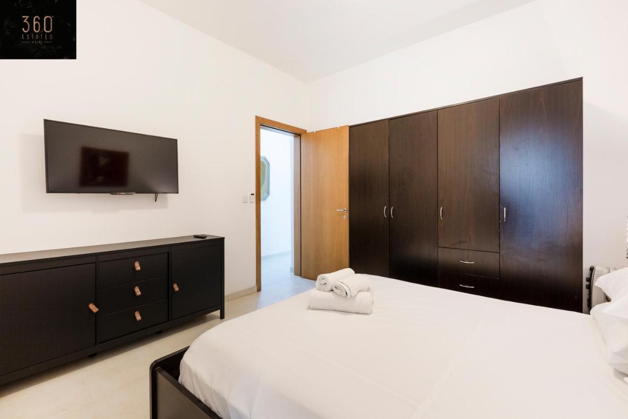 Centre Paceville Apt With Terrace, Bbq & Wifi By 360 Estates San Ġiljan Exterior foto